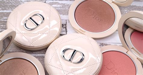 dior air powder review|The Luxury Highlighter You're Going to Want • Girl .